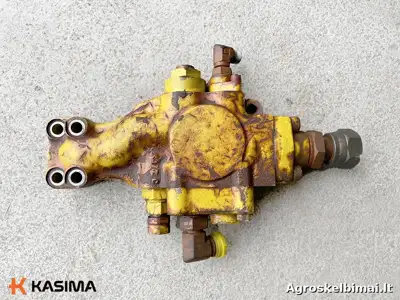 Parduodamas Komatsu PW160 cilindro vožtuvas 