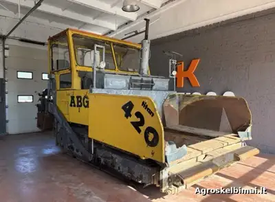 Parduodamas Asfalto klotuvas ABG TITAN 420 atsarginėms dalims (1986) - Statybinė technika